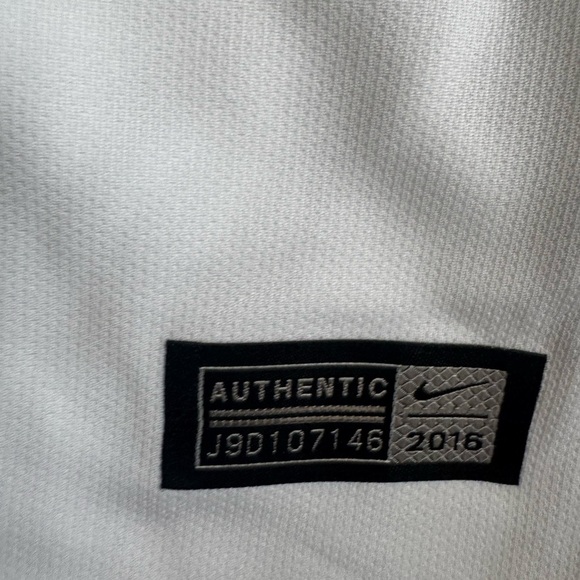2016-18 England Women’s Nike Home National Football Jersey Size: M - Picture 3 of 7